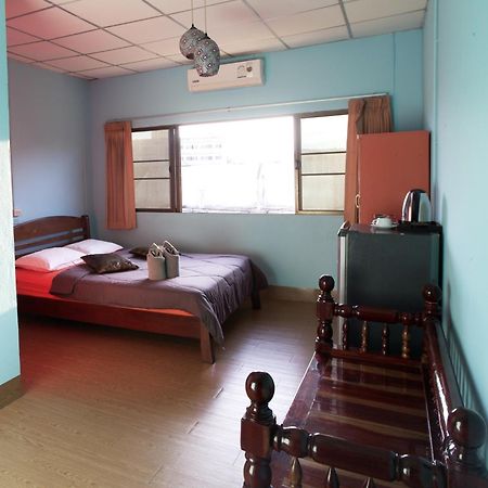 Holiday Phangan - Hostel & Bar 通萨拉 外观 照片
