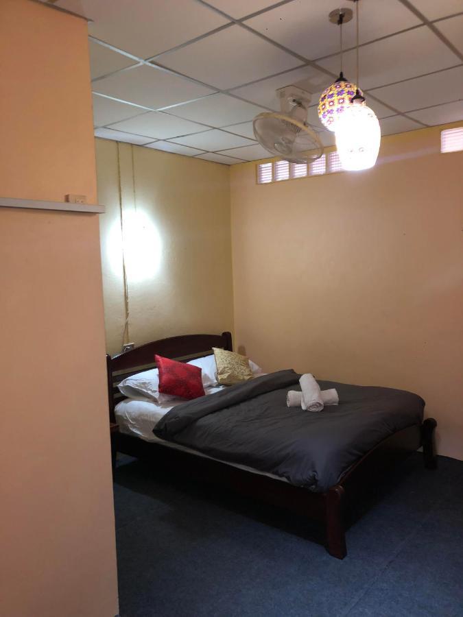 Holiday Phangan - Hostel & Bar 通萨拉 外观 照片