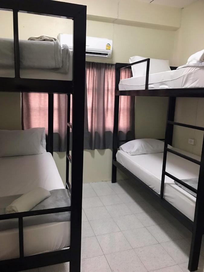Holiday Phangan - Hostel & Bar 通萨拉 外观 照片