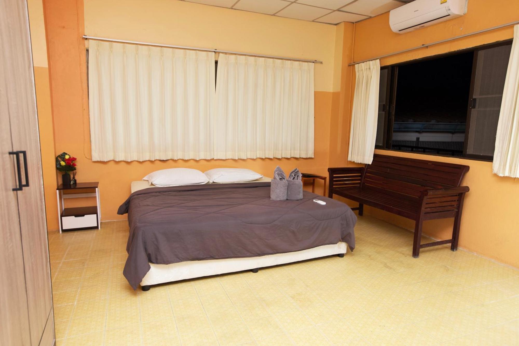 Holiday Phangan - Hostel & Bar 通萨拉 外观 照片