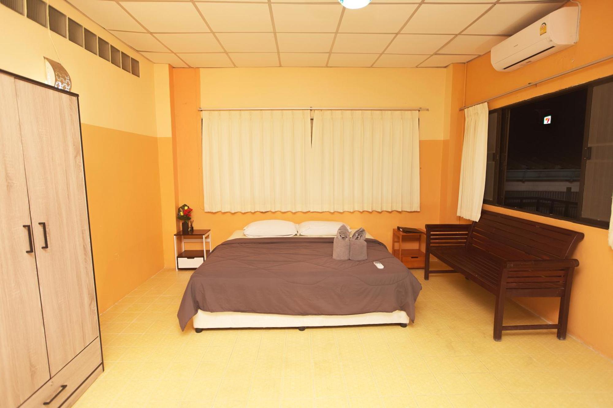 Holiday Phangan - Hostel & Bar 通萨拉 外观 照片