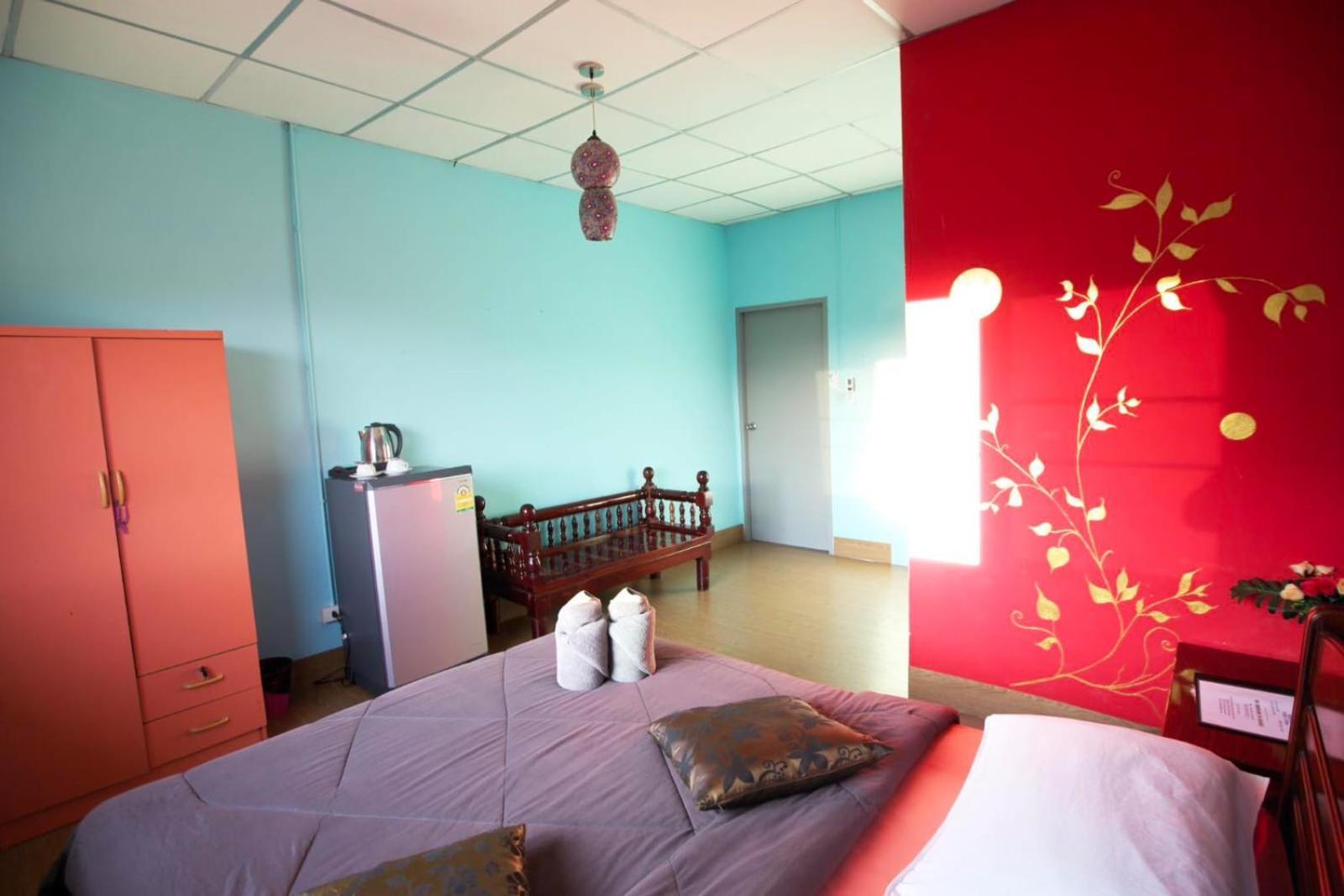 Holiday Phangan - Hostel & Bar 通萨拉 外观 照片